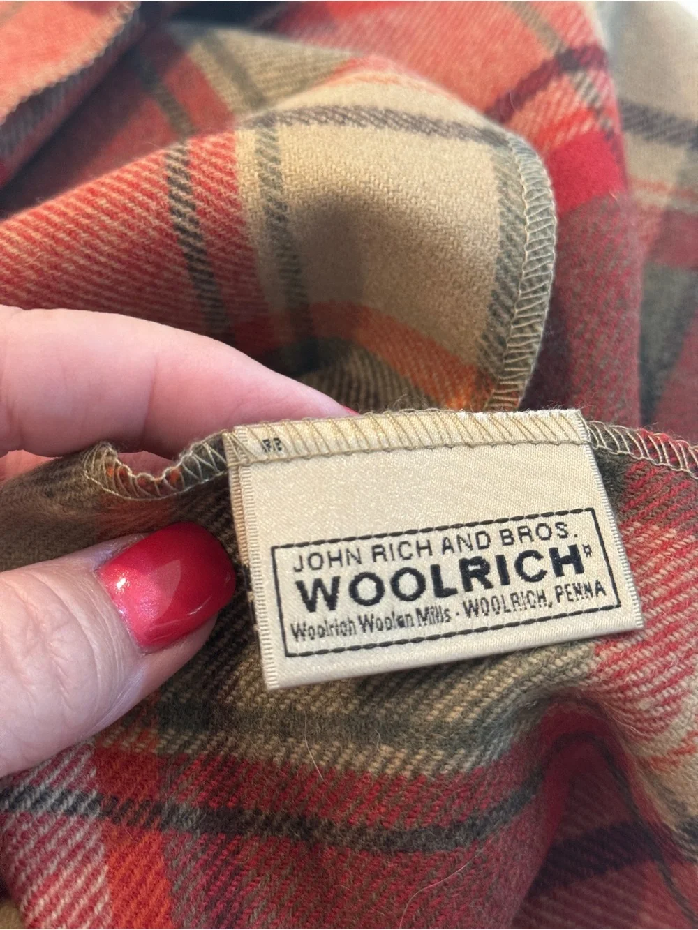 Vintage Woolrich Plaid Wool Blend Scarf Red Tan Green Tartan Fringe-Free